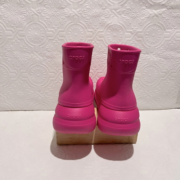 Crocs Pink Wellingtons Classic Crush Boot Women's Size 7 New With Tags - Picture 5 of 7
